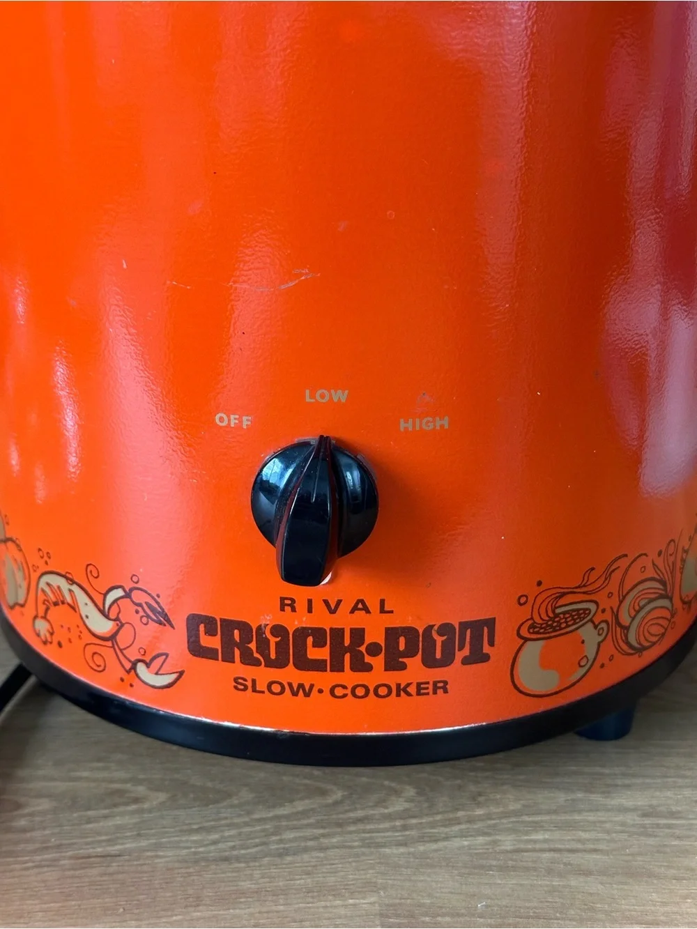 Vintage 1970s Rival Crock-Pot 3100/2 Orange 3.5 Qt Slow Cooker w/ Glass Lid